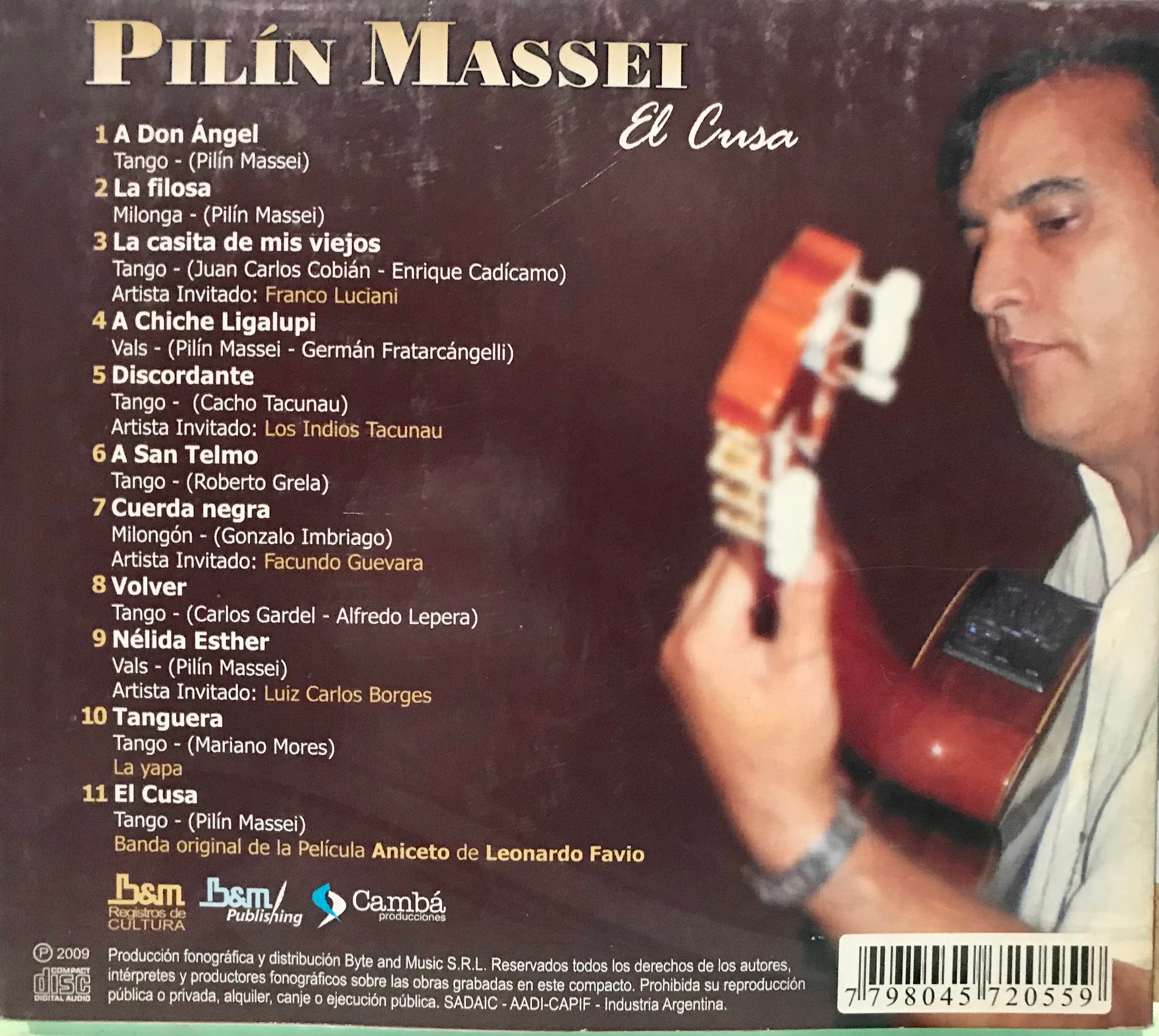 Contratapa de Pilín Massei — El Cusa